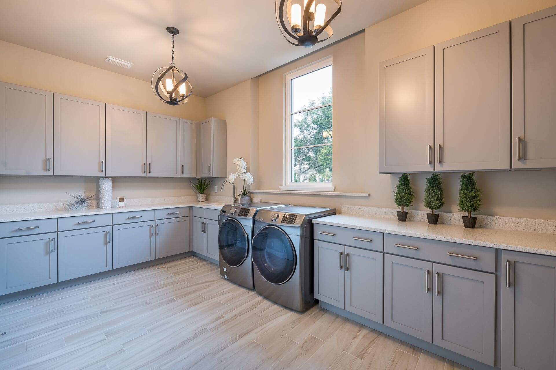 163 Laundry
